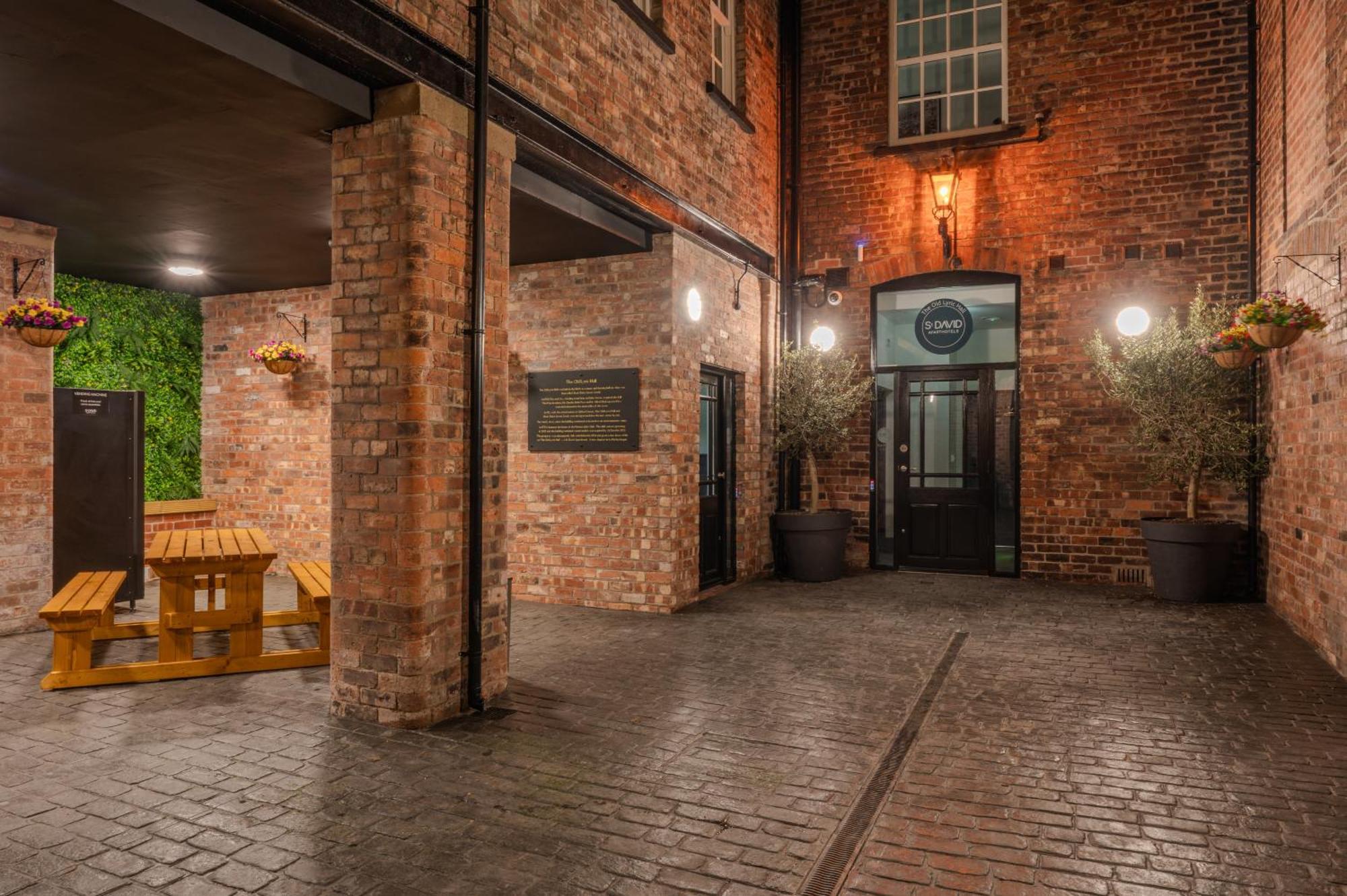The Old Lyric Hall - A St David Aparthotel Barrow-in-Furness Luaran gambar